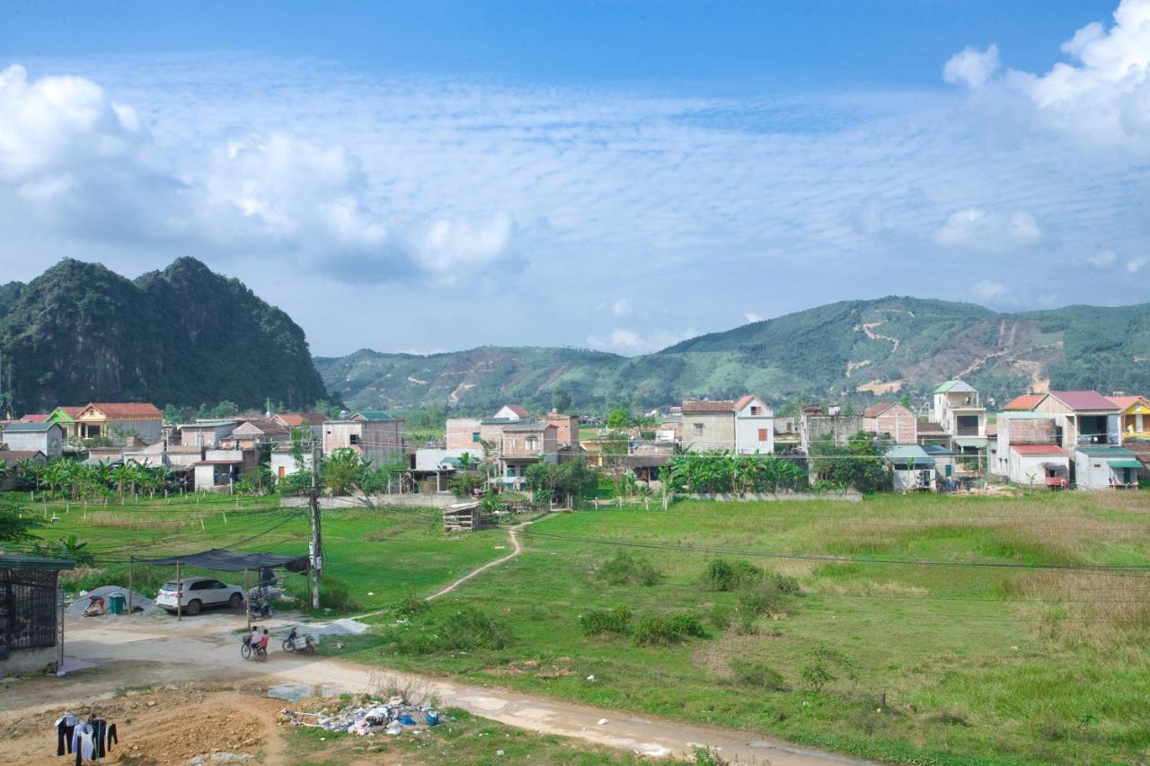 Khách sạn Golden Forest 3*