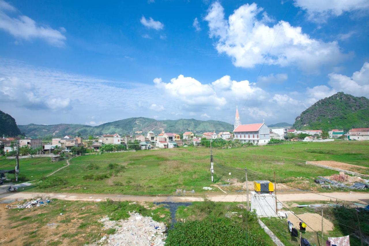 Golden Forest Khách sạn 3*