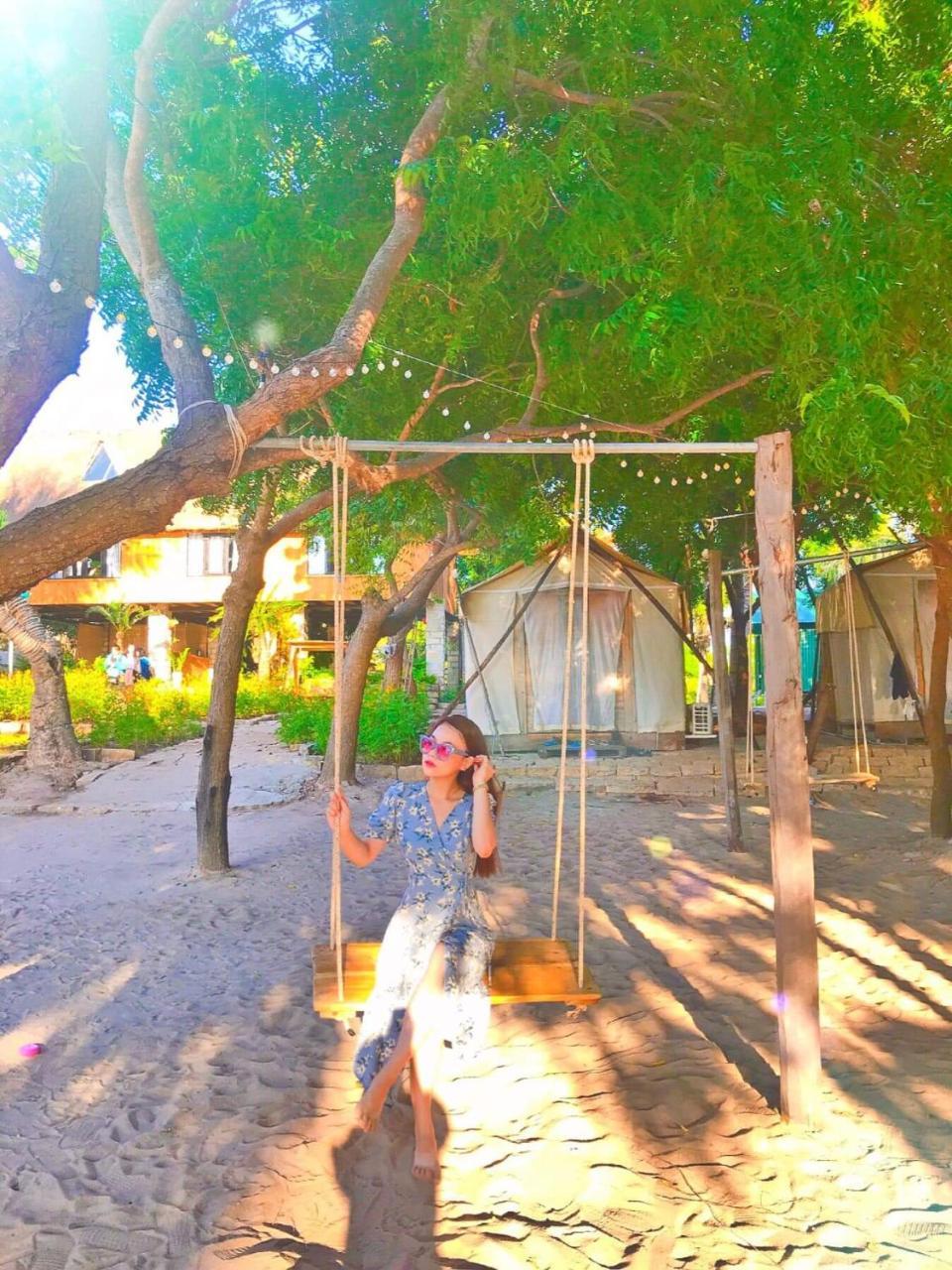 Dao Hoa Vang Khách sạn Cam Ranh