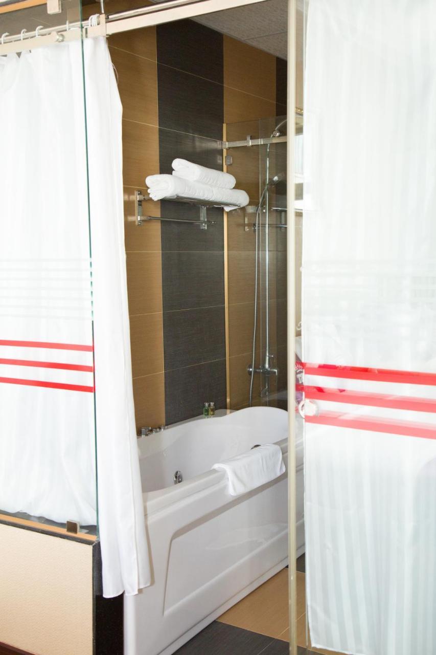 Ba Trung Hotel&spa Khách sạn Buôn Ma Thuột