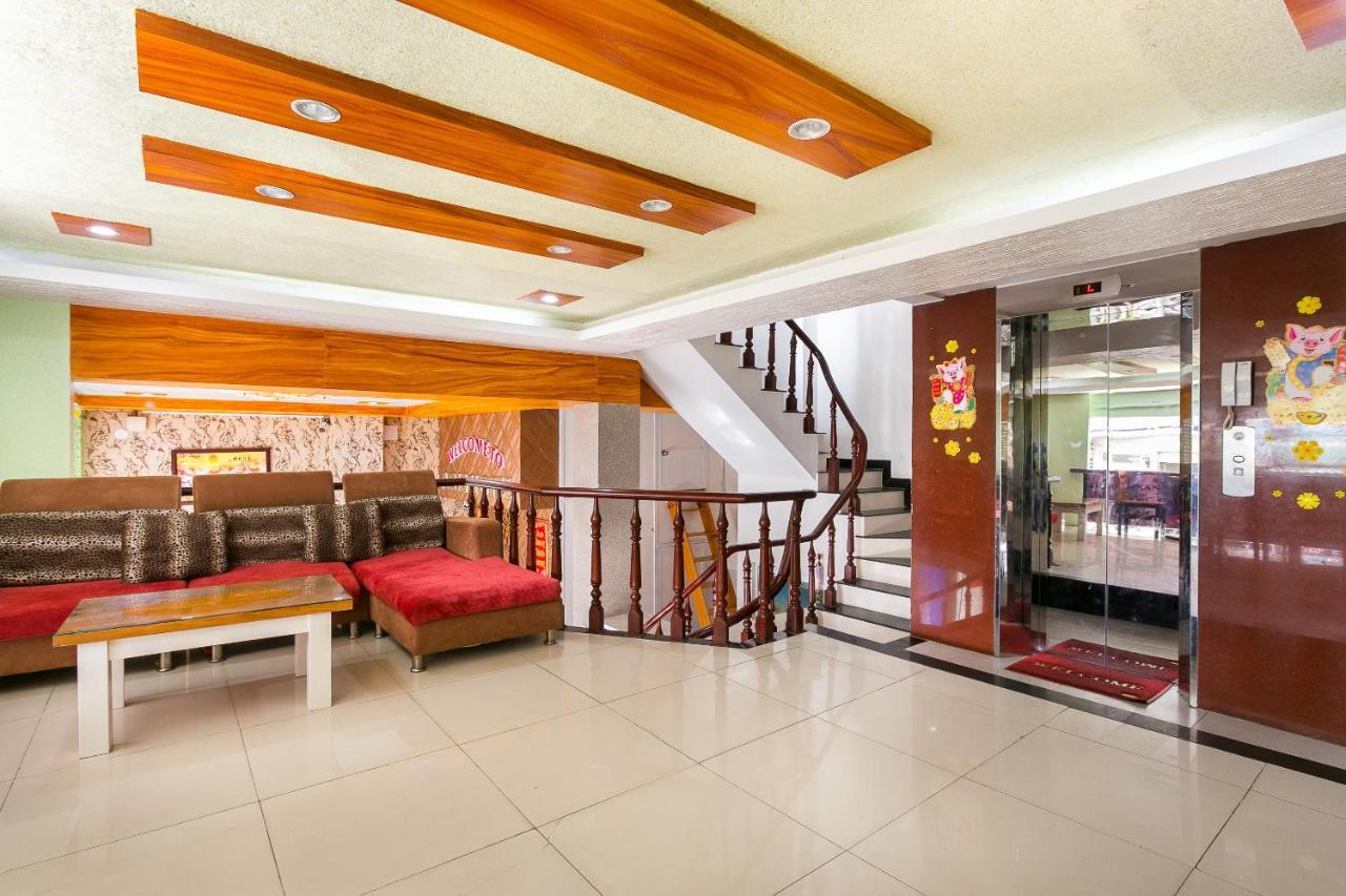 Hotel Aris *