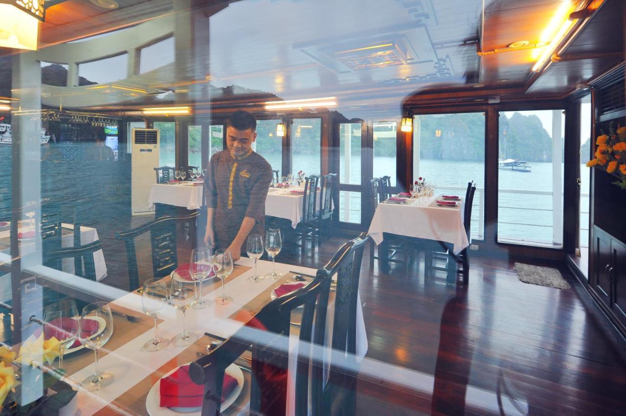Renea Cruises Halong 