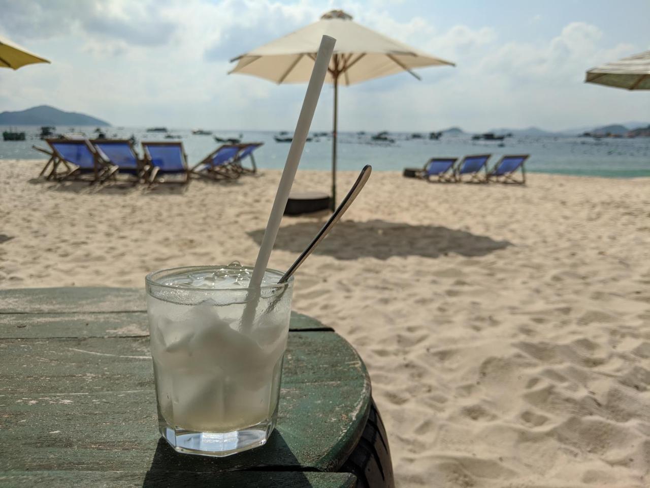Dao Hoa Vang Khách sạn Cam Ranh