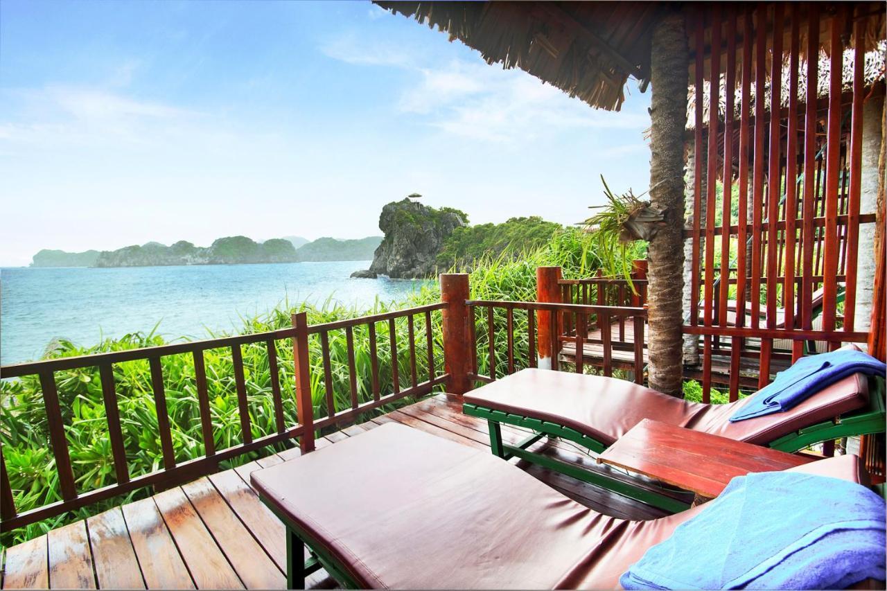 Resort Monkey Island