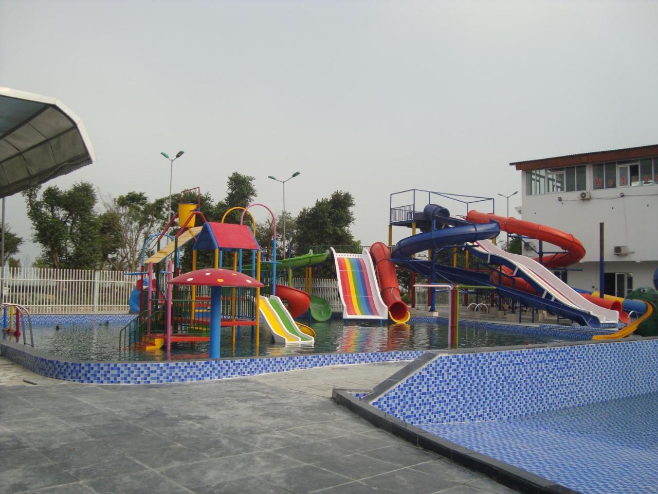 Khu nghỉ mát Paracel Tien 4*