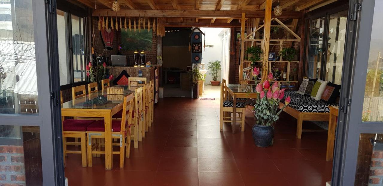 Homestay Tavan View *