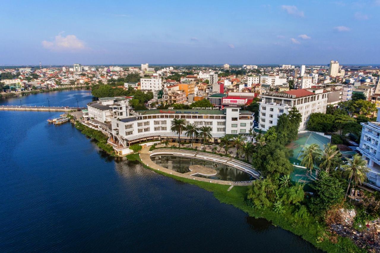 Huong Giang & Resort