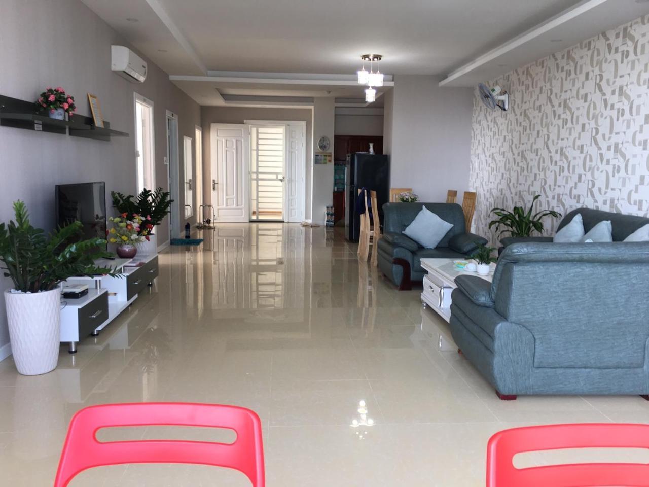 The Grand Condotel Apartment *