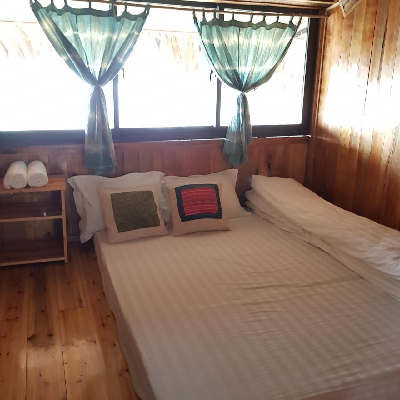 Homestay Tavan View *