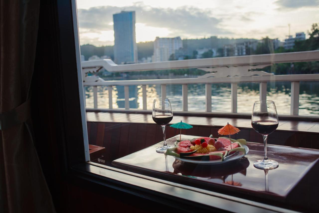  Viola Cruise Halong Bay 4*
