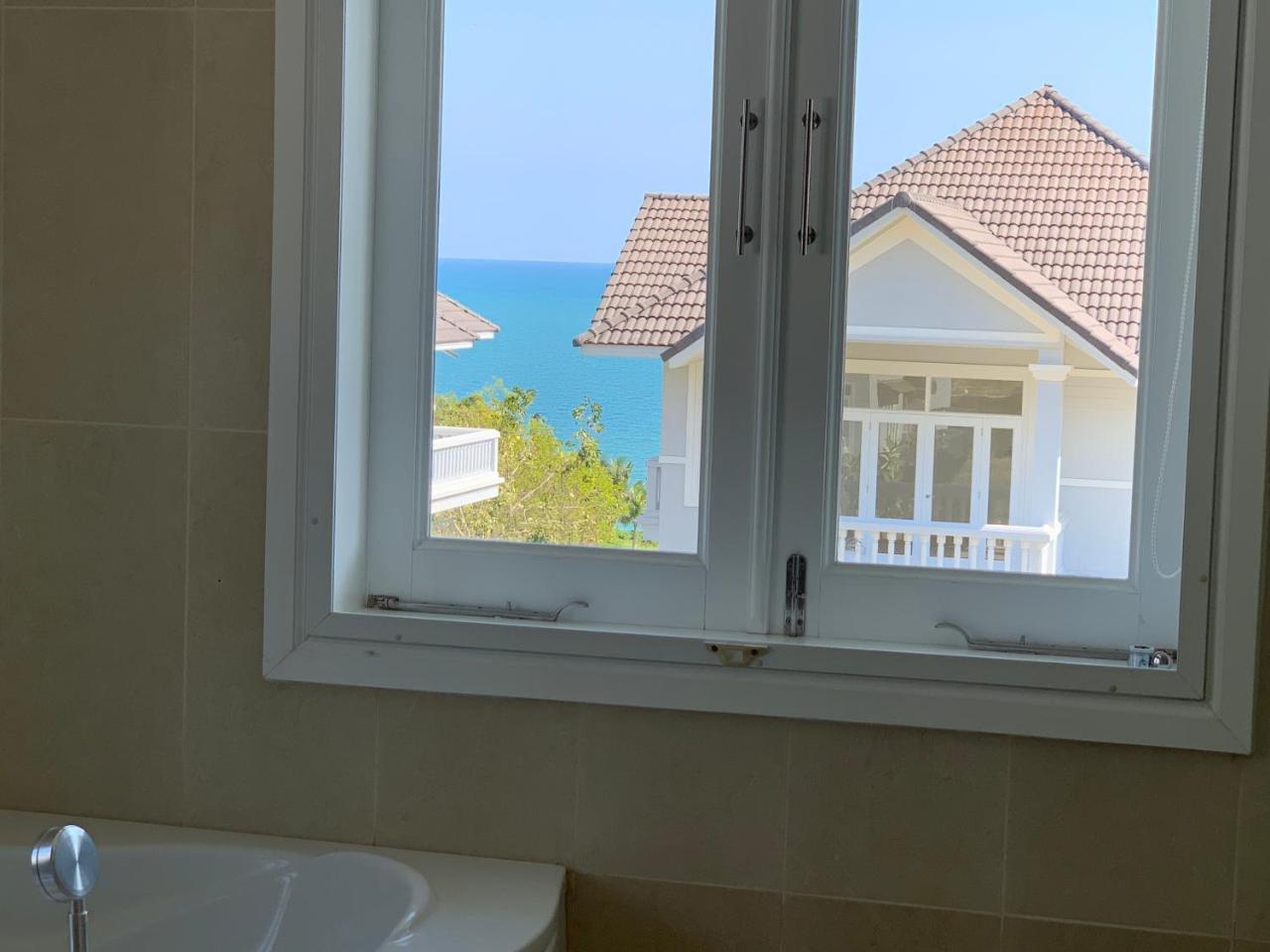 Sea View Phan Thiet Villa *