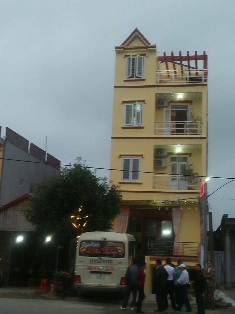 Hotel Khach San Ha Phuong