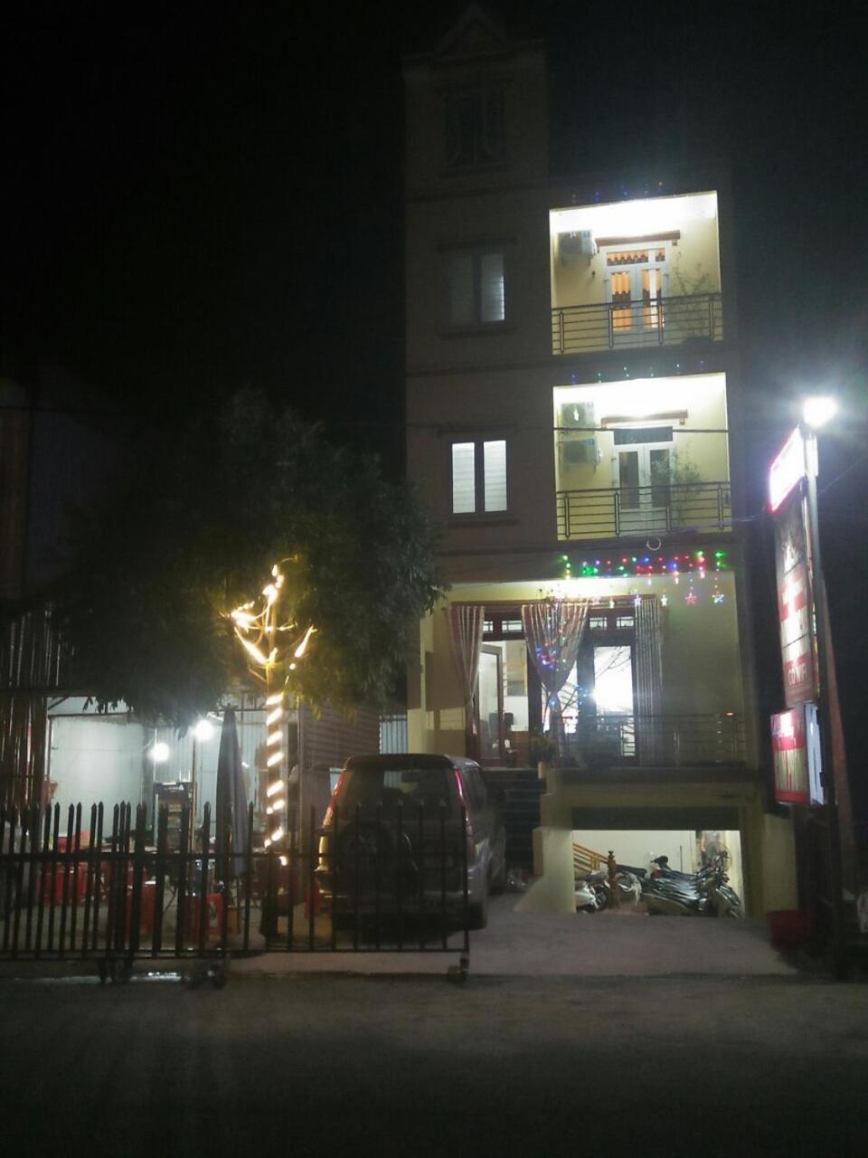 Hotel Khach San Ha Phuong 3*