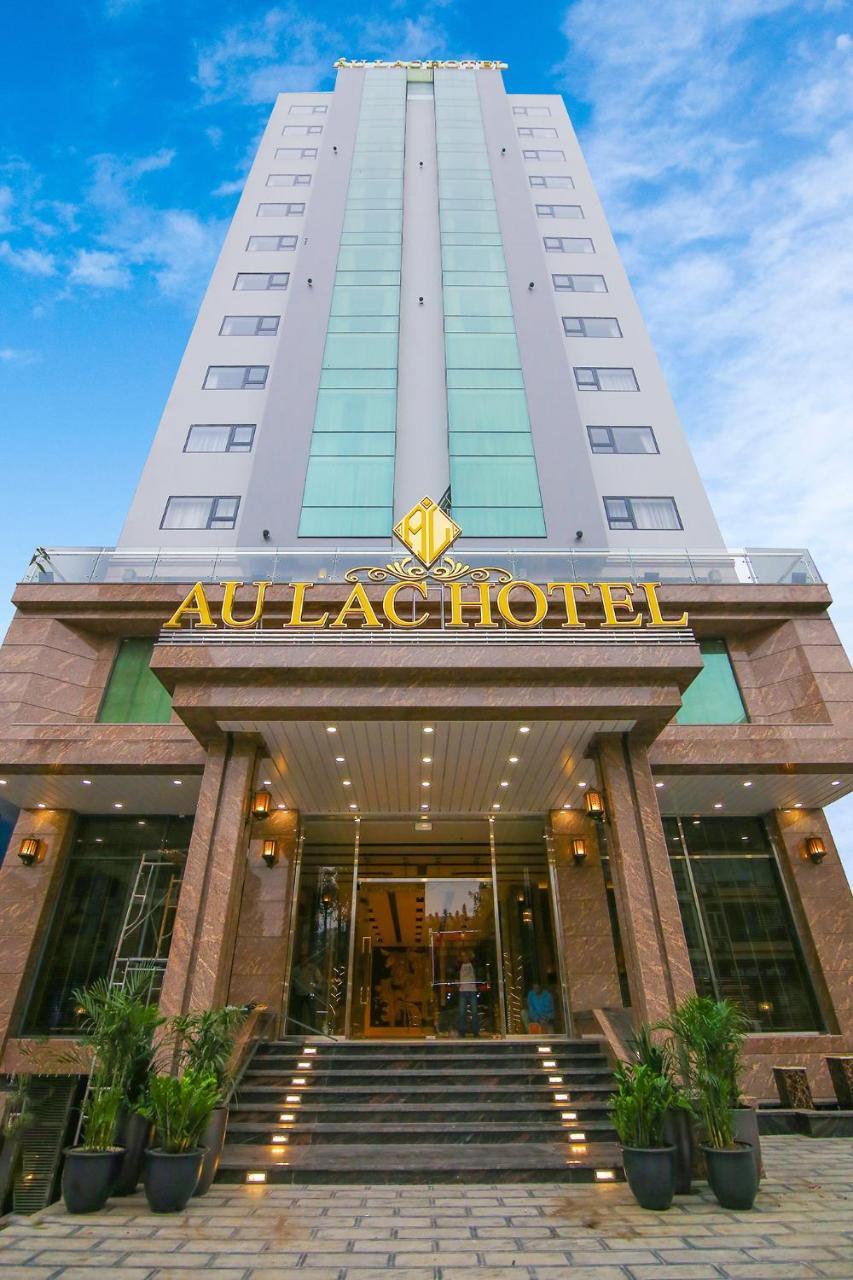 Au Lac Hotel