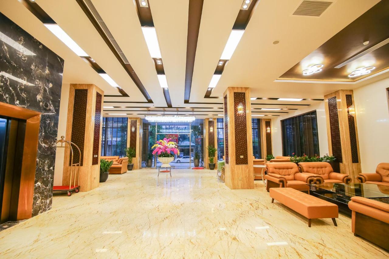 Au Lac 4*