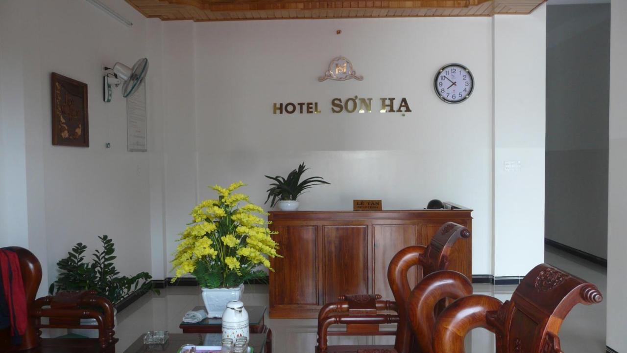 Khach San Son Ha Hotel Kon Tum