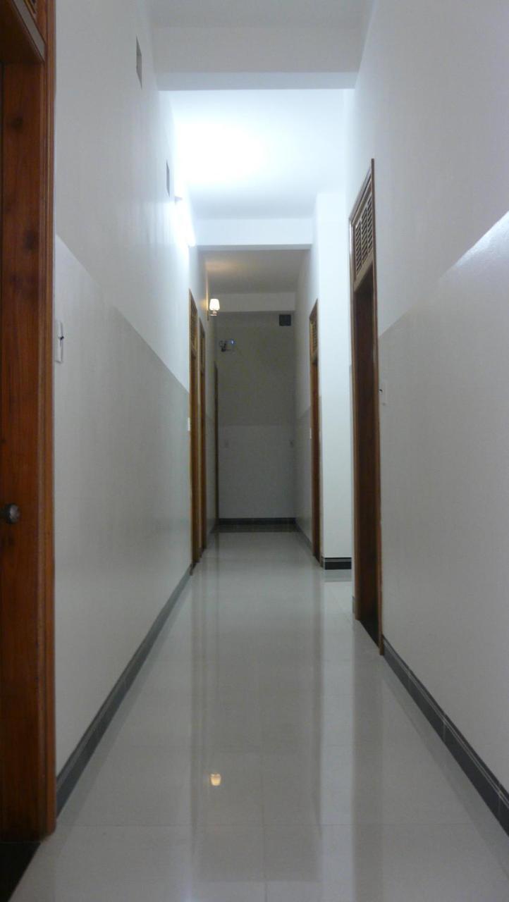 Hotel Khach San Son Ha