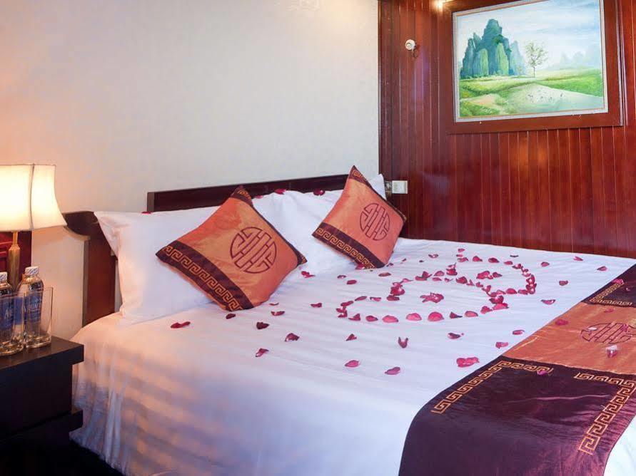 Halong Aclass Stellar Cruise 