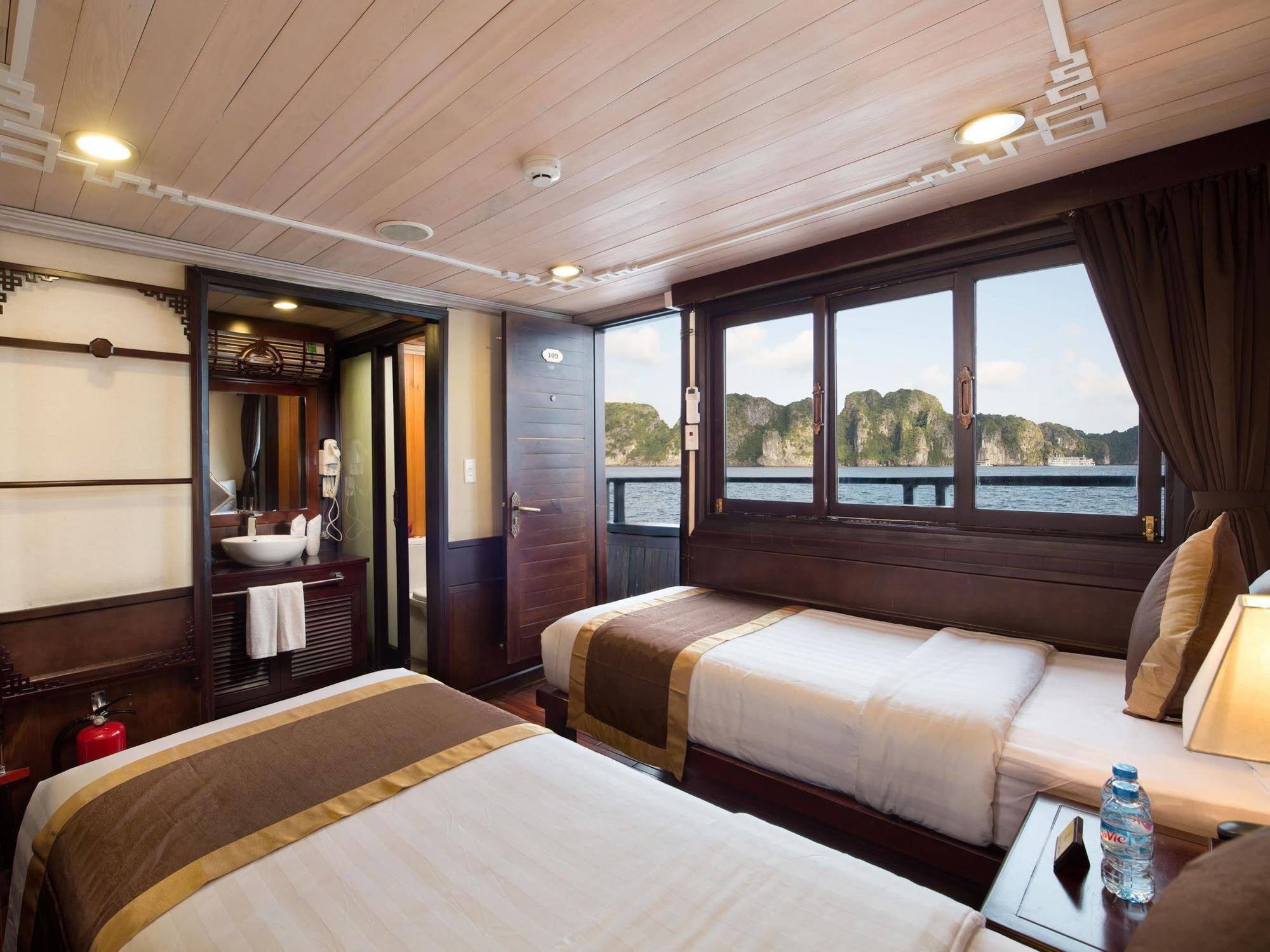 Halong Glory Legend Cruise 4*