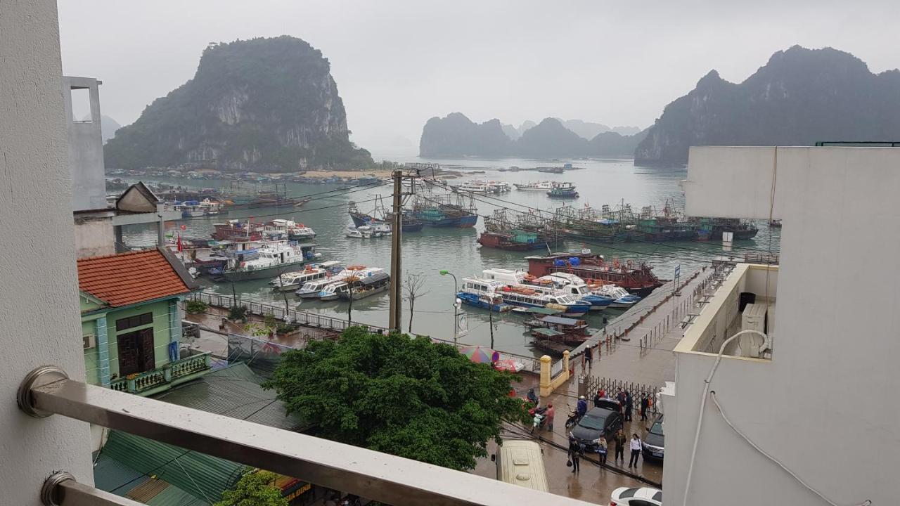 Hoang Grand Hotel *