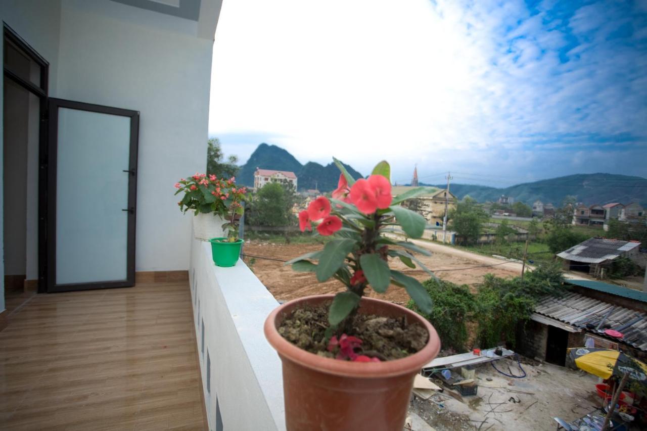 Nam Anh Phong Nha