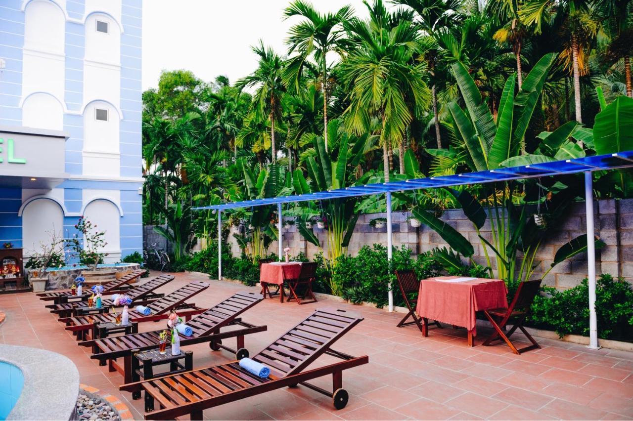 Hotel Mui Ne Alena 2*