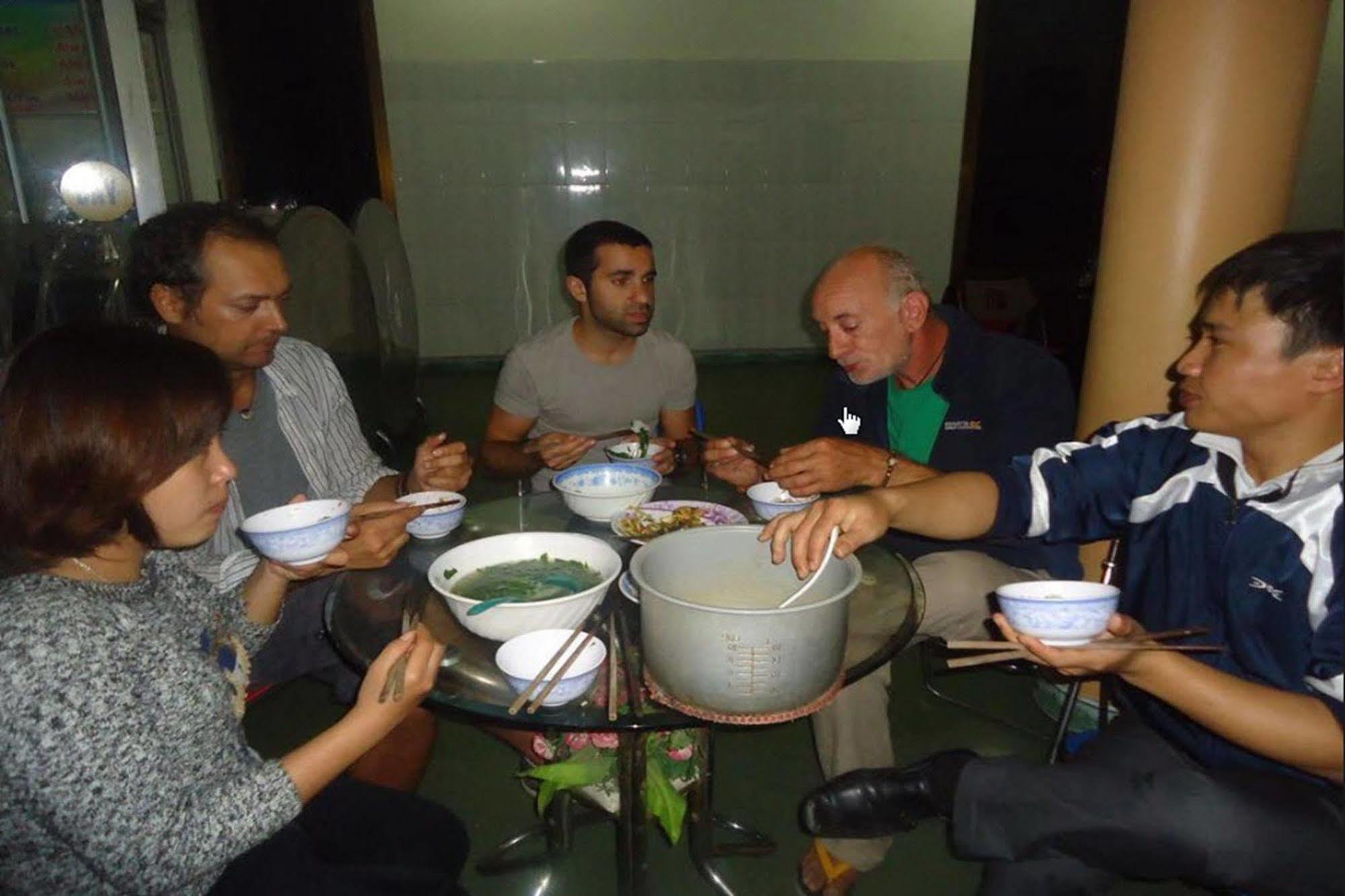 Anh Linh 1 Hotel 2*