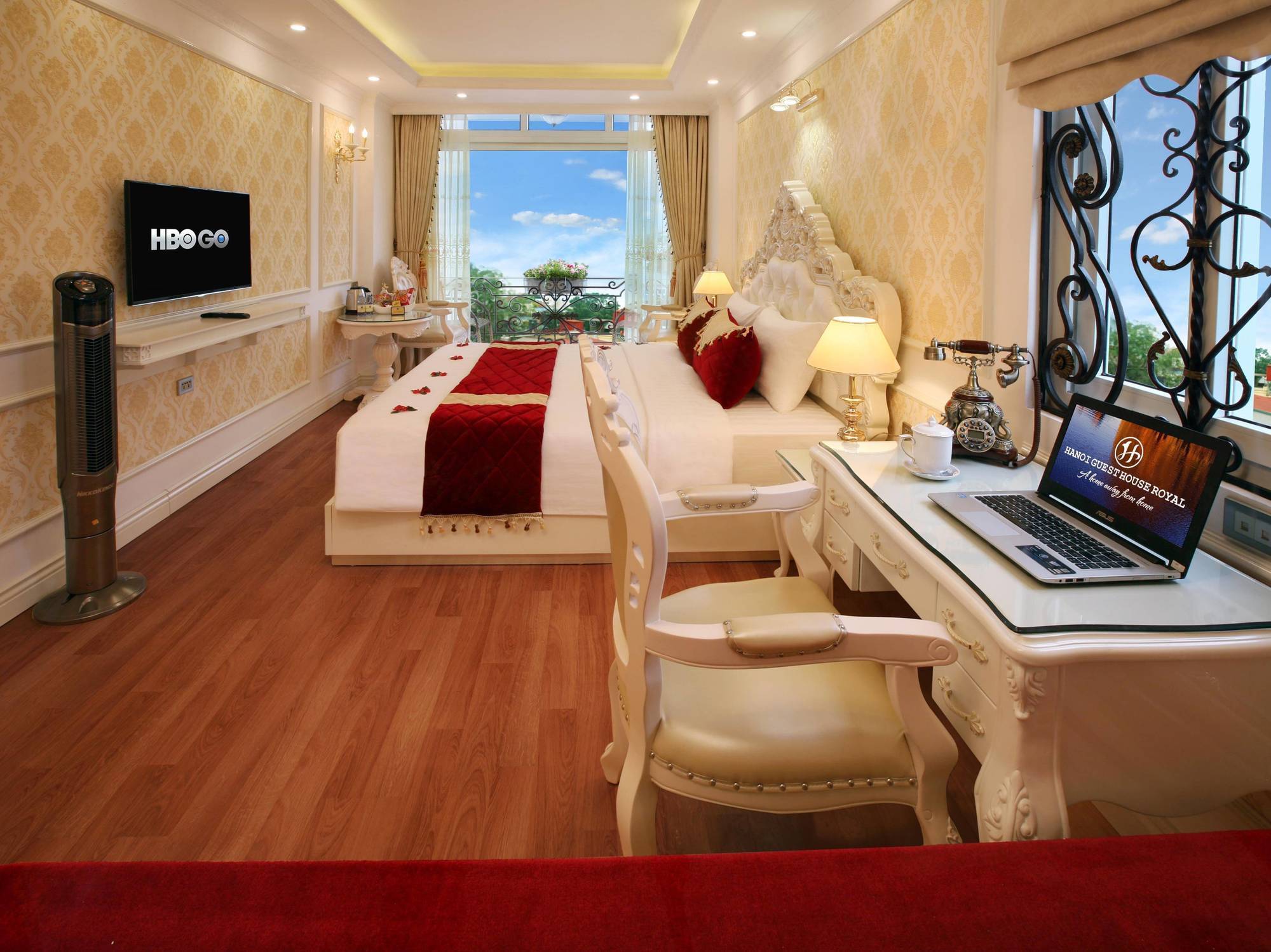 Royal 3* Hanoi