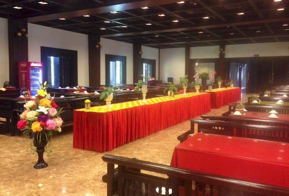 Khach Xa Bai Dinh Hotel