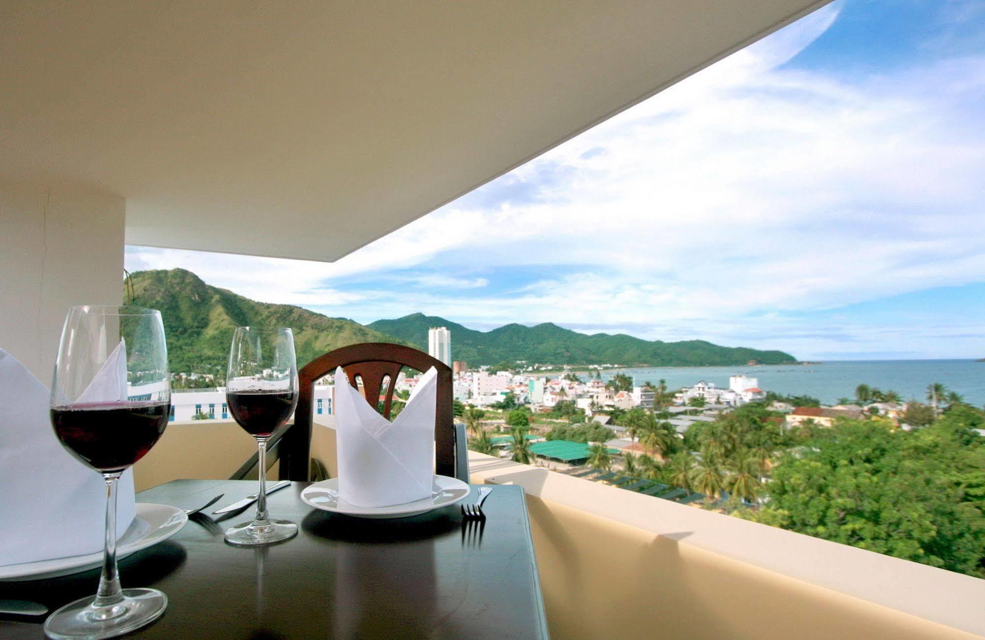 Chau Loan Nha Trang Hotel Vinh Hai