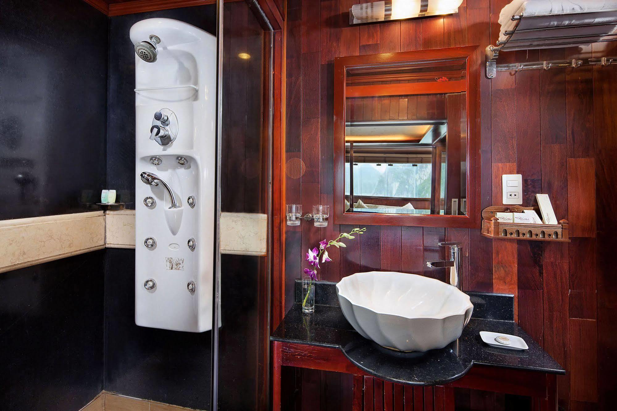 Du Thuyền Paloma Cruise 