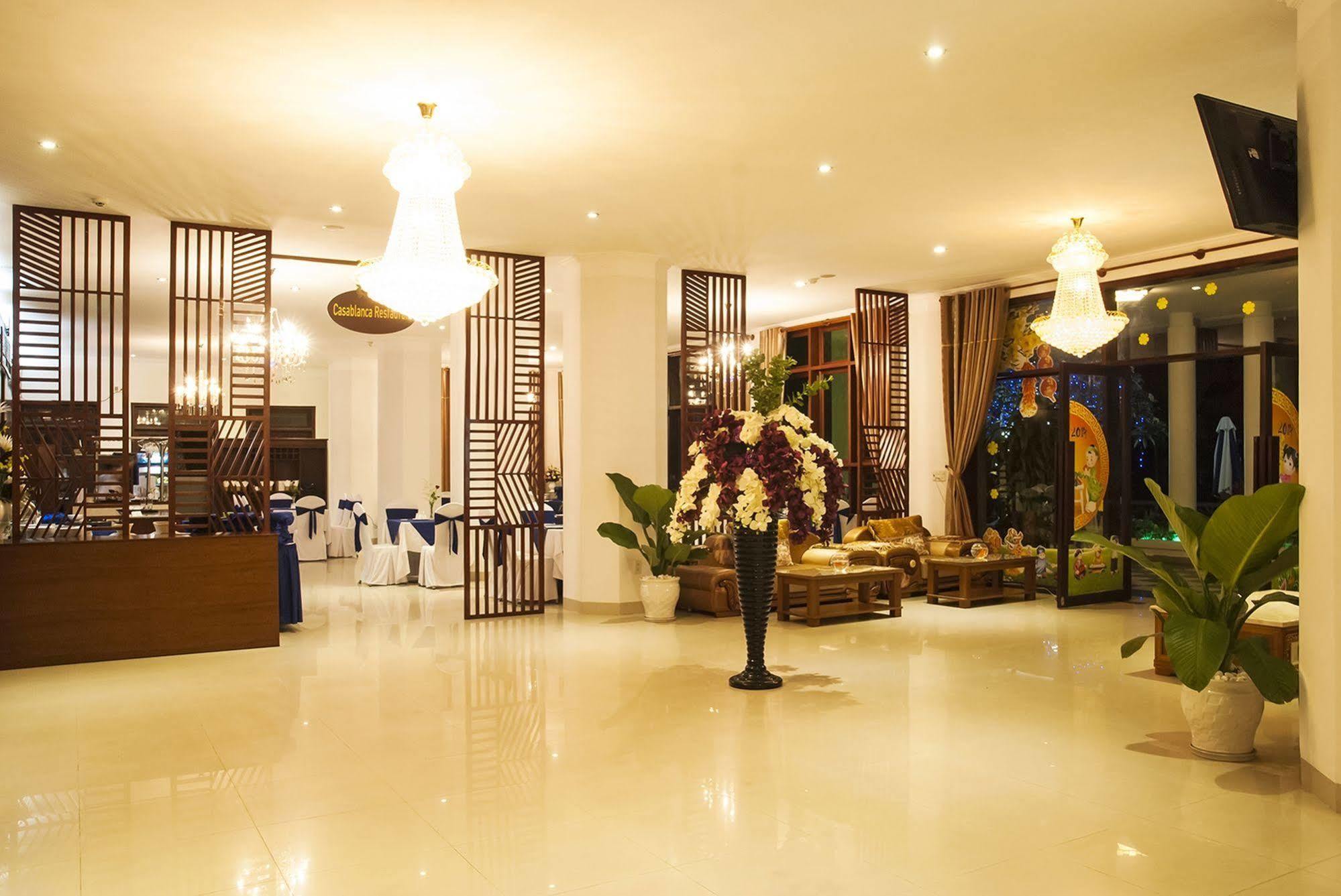 Flora Beach Hotel & Spa 3*