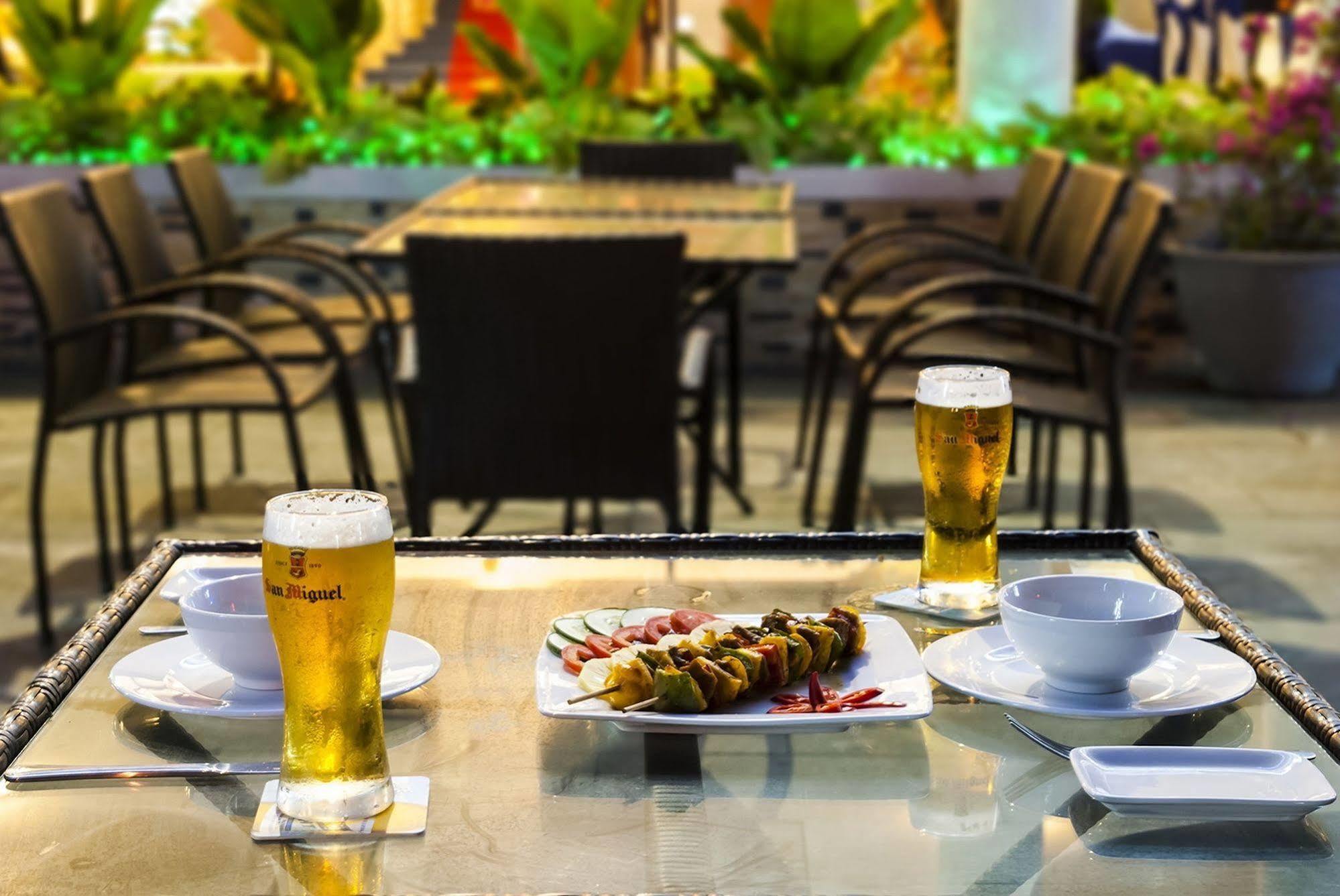 Flora Beach Hotel & Spa Da Nang