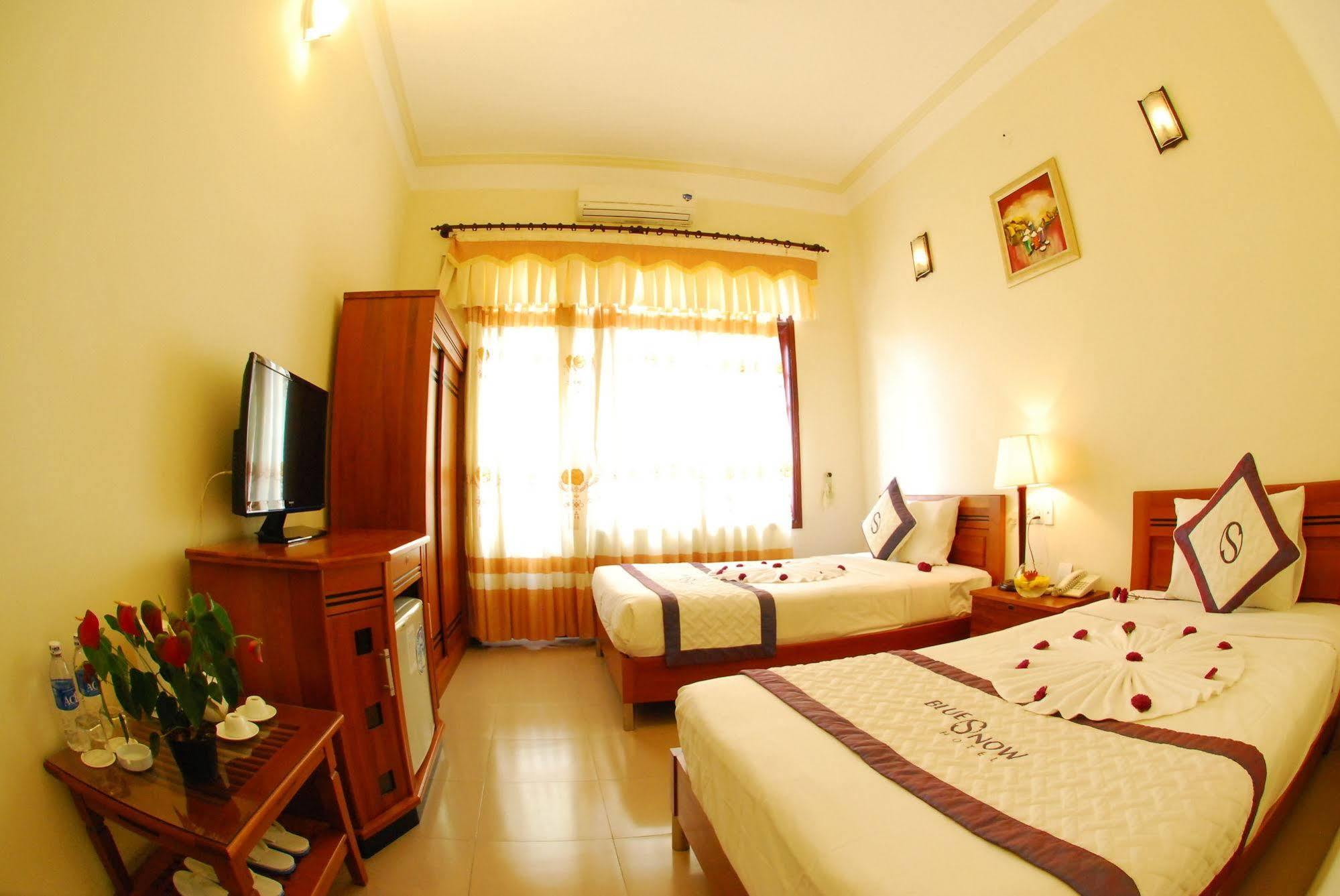 Flora Beach Hotel & Spa Hotel