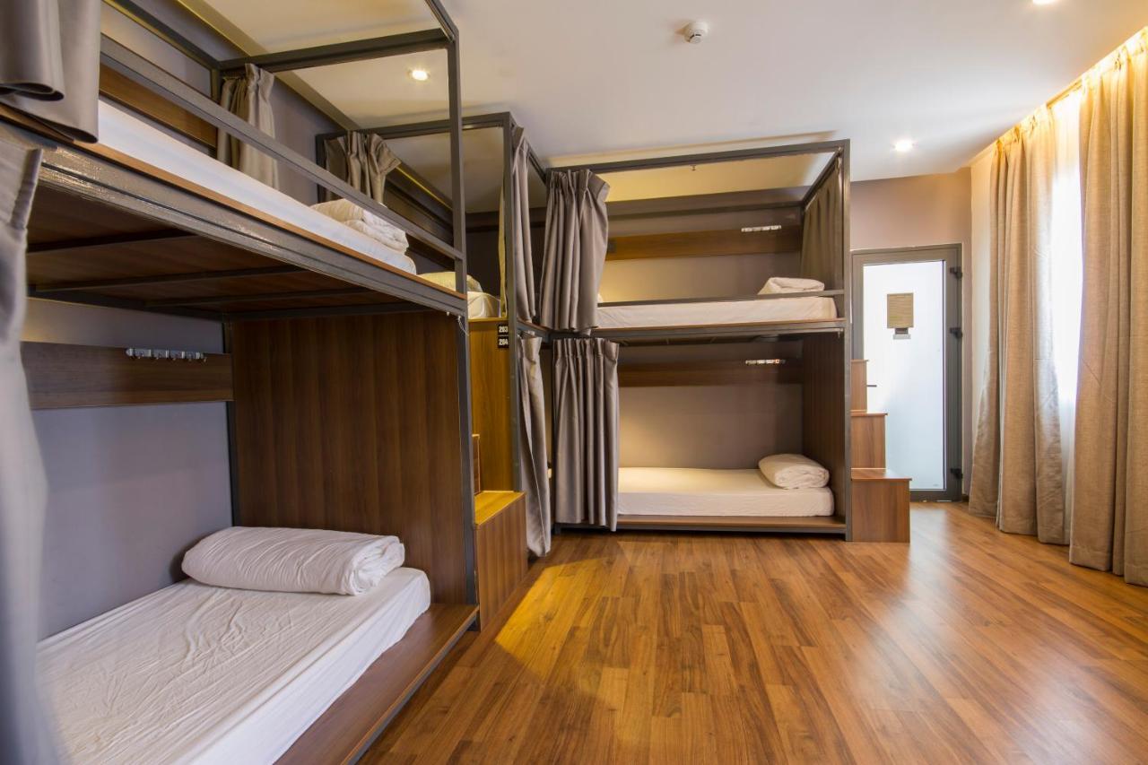 Light House Hostel *