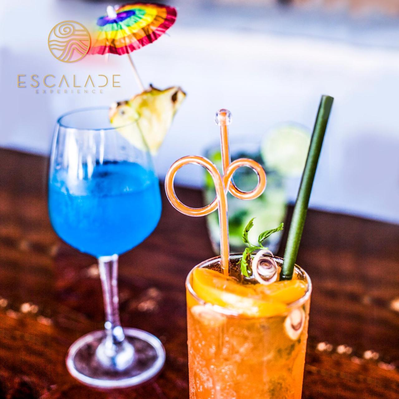 Escalade Experience 3*
