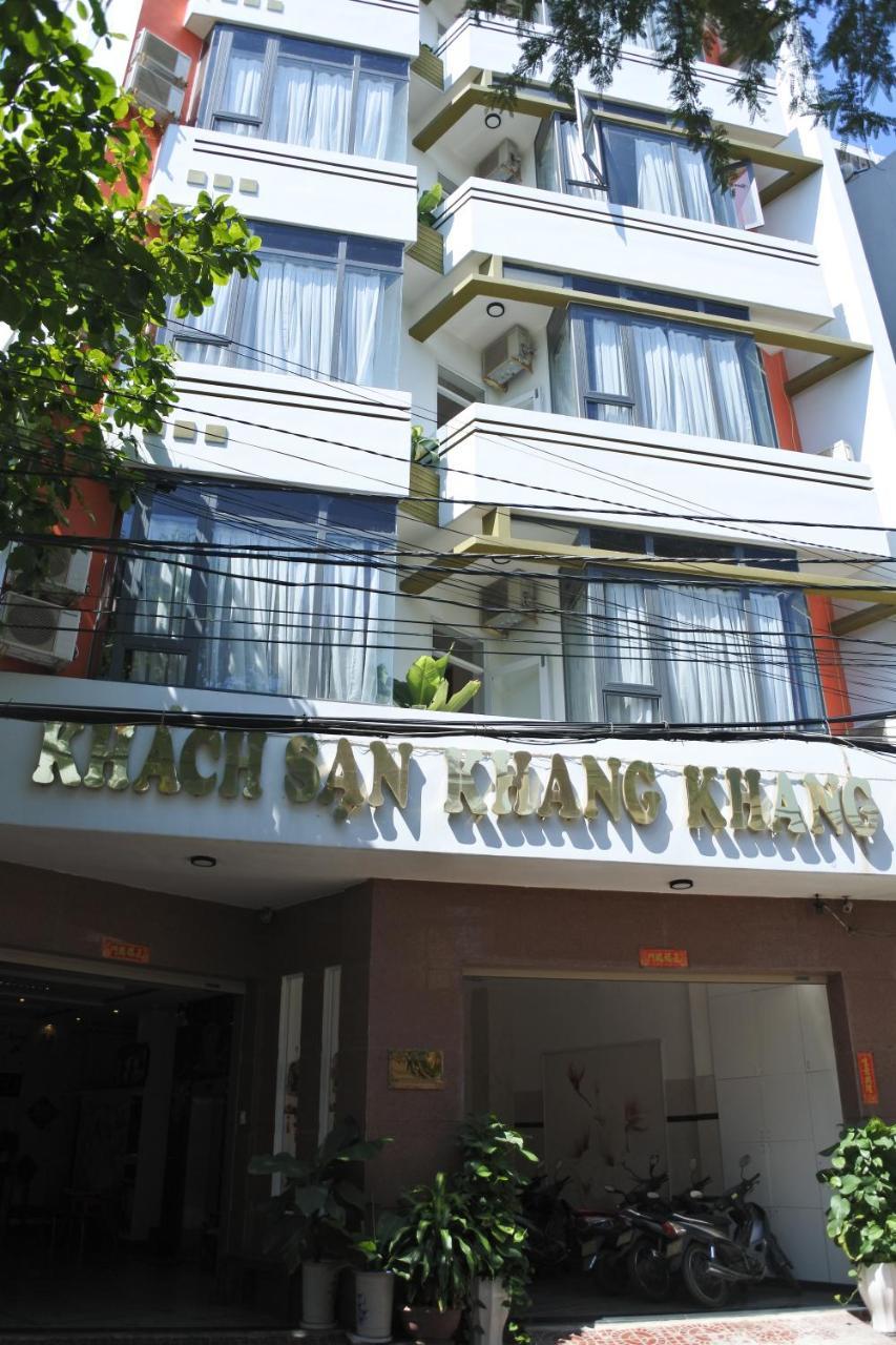 Khang Khang 4 *