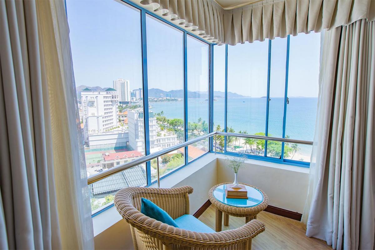 Yasaka Saigon & Hotel 4*