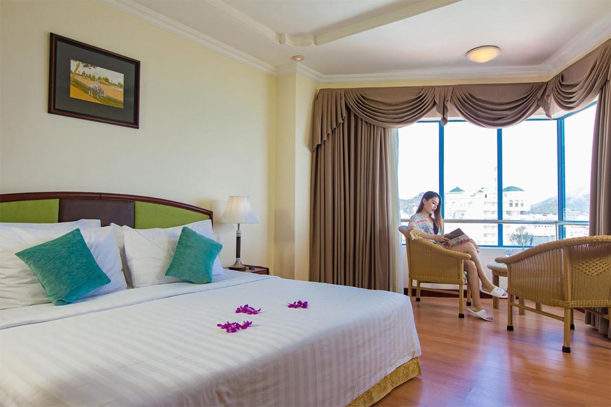 Hotel Yasaka Saigon & Nha Trang