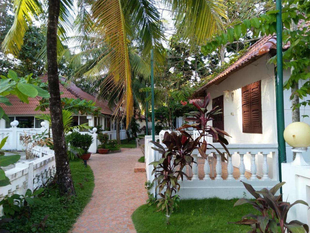 Phu Quoc Paris Beach Resort 3*
