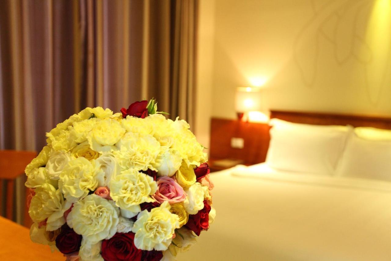 Au Lac 4*