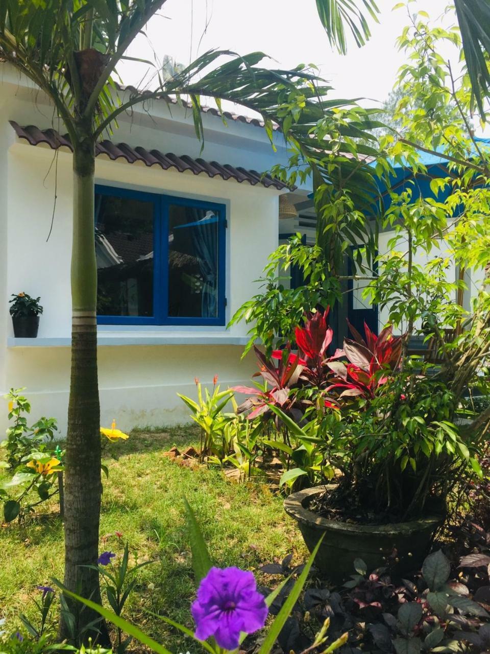 Hoi An Blue Seaside Bed & Breakfast 2*