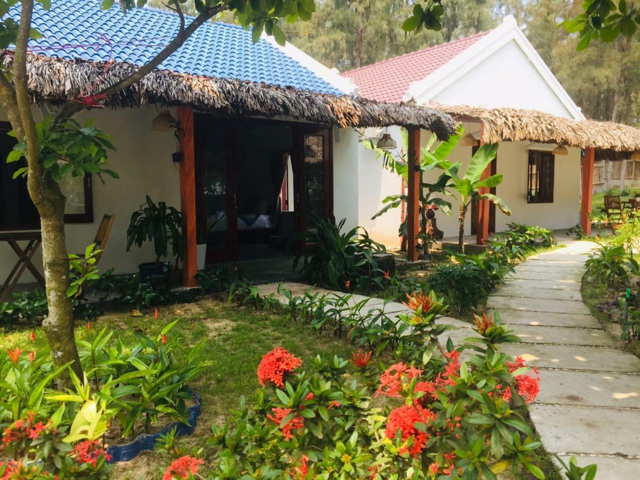 Hoi An Blue Seaside Bed & Breakfast