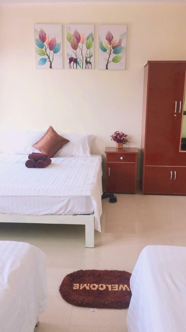 Khách sạn Golden Forest 3*