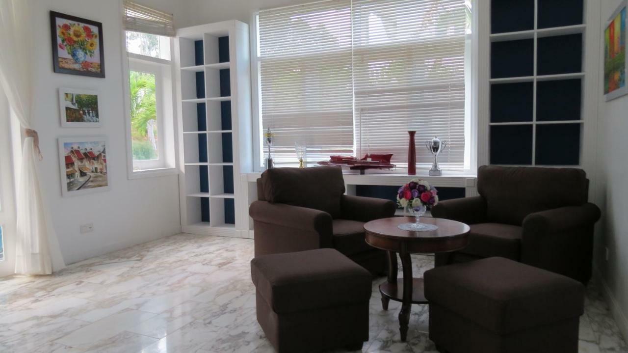 Luxsea Villa