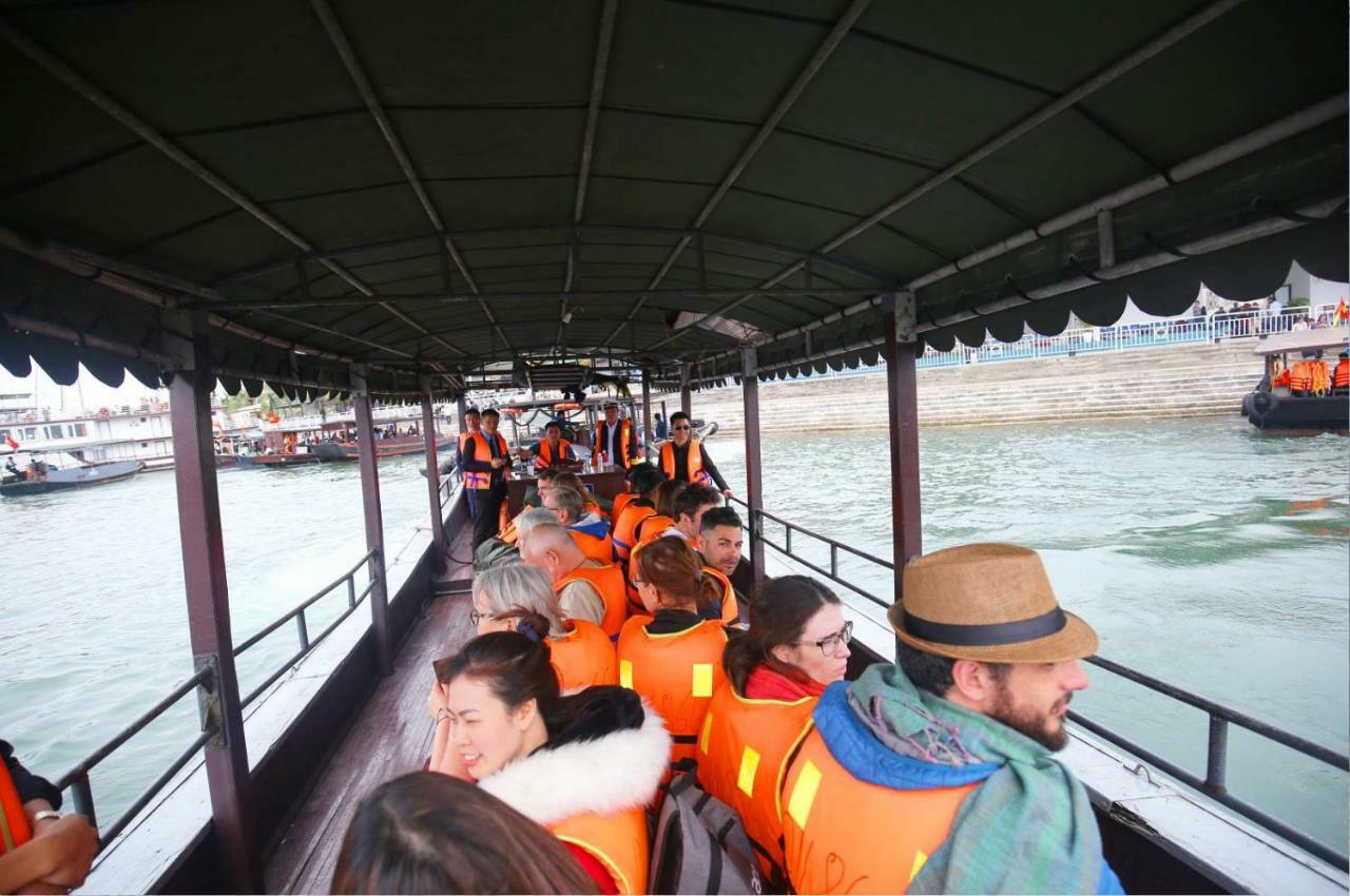  Halong Sapphire Cruises