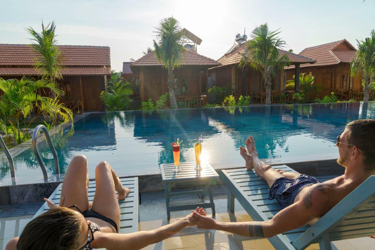 Resort Island 3*