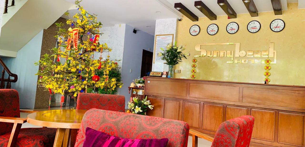 Sunny & Hotel