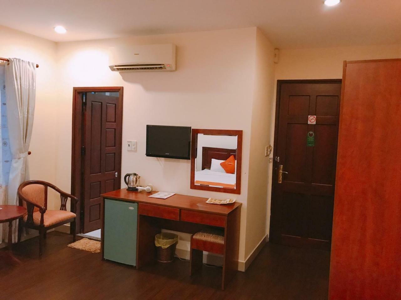 Golden Star Hotel