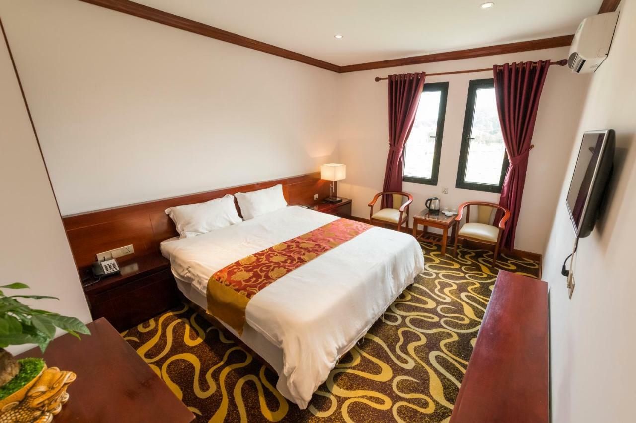 Hotel Hoang Trung - Co To